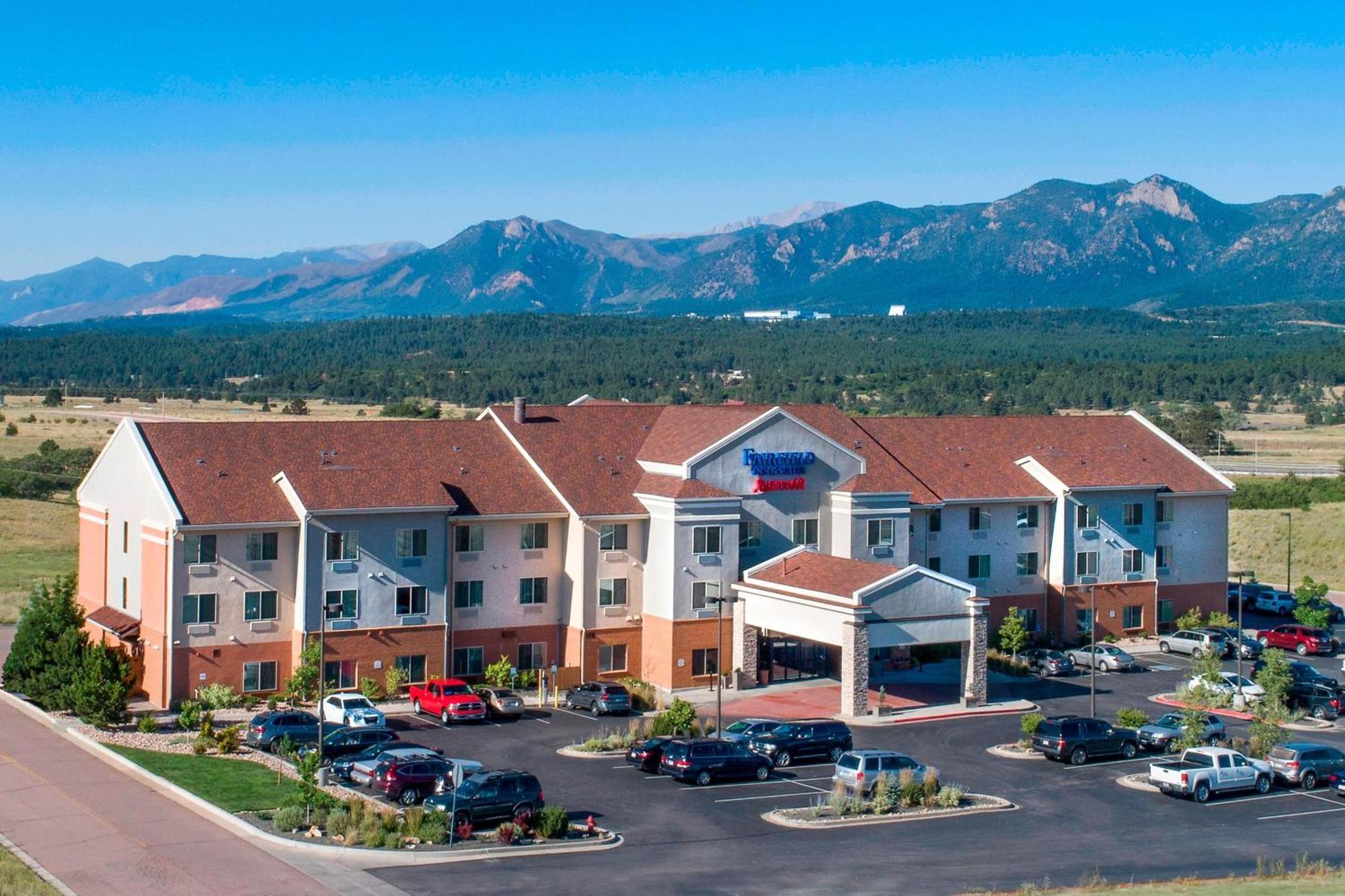 Fairfield Inn And Suites By Marriott Colorado Springs North Air Force Academy Gleneagle Exterior photo